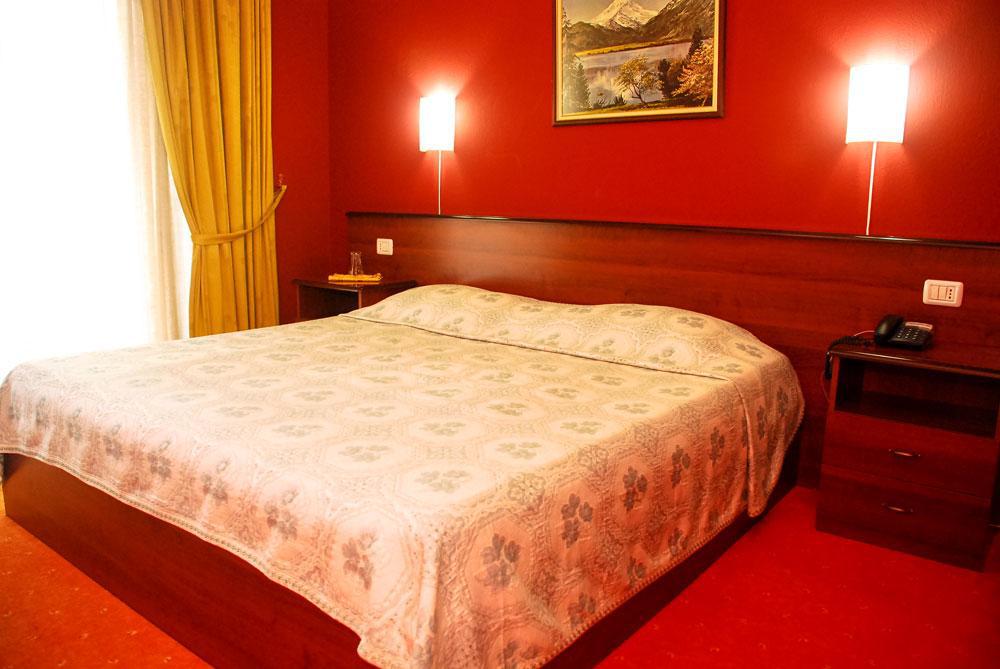 Vivas 4* Durrës
