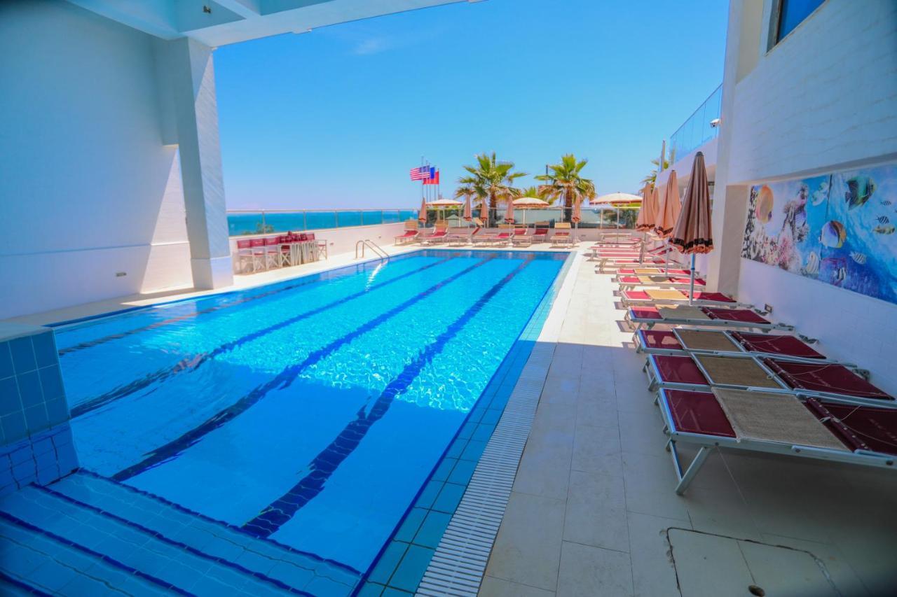 Vivas Hotel