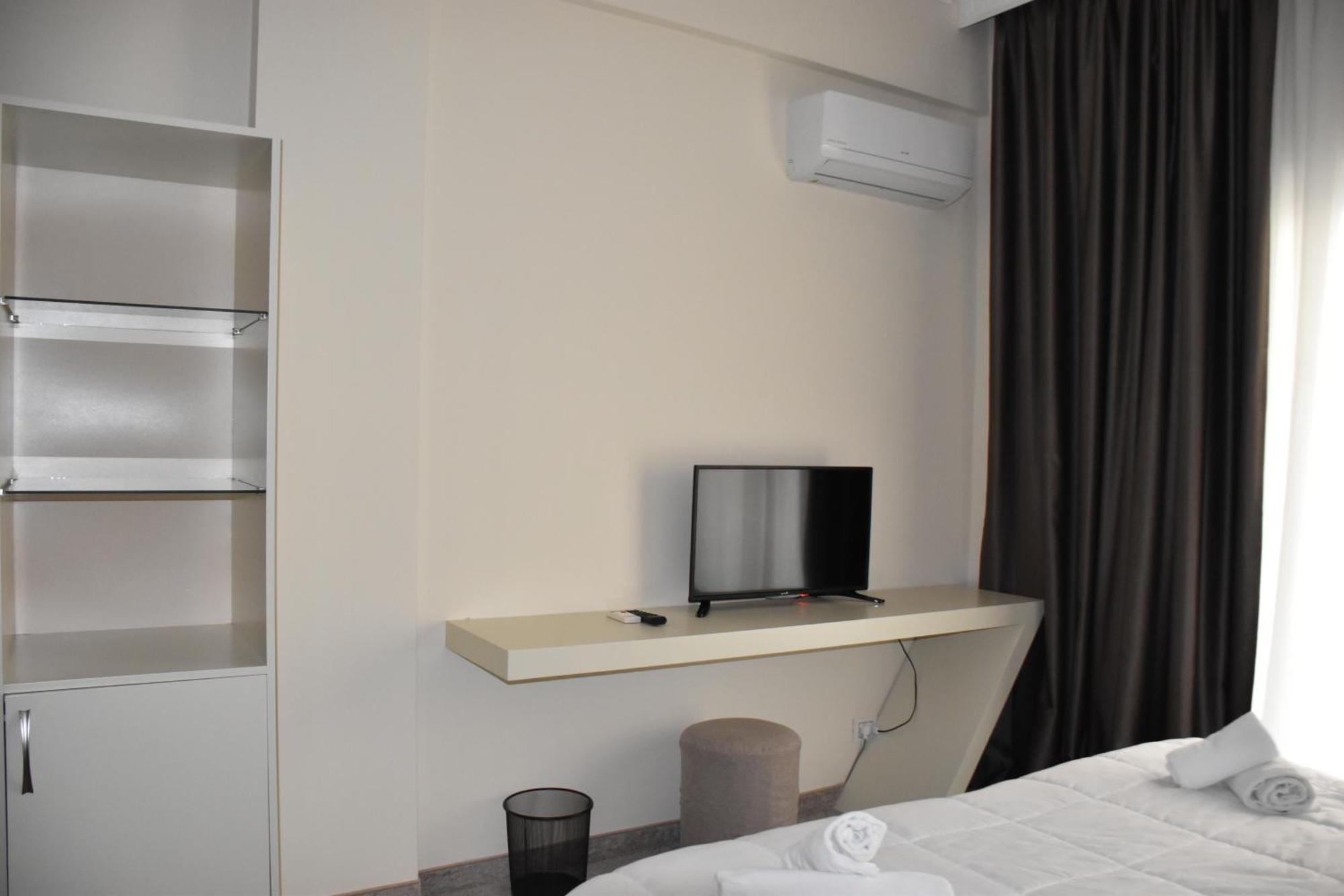 Vivas Hotel 4*